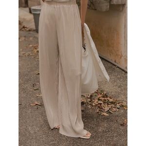Comfortable Pleated Wide Pants
